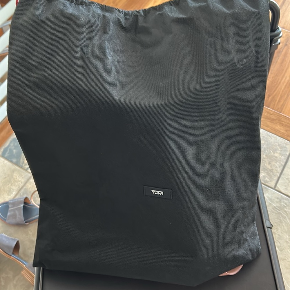 NWOT TUMI Pink and Brown Leather Backpack with Gold Clasp - Picture 12 of 12